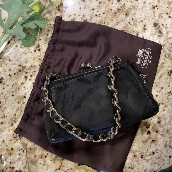 Coach Handbags - Chanel like 🌟 COACH Black Parker Kiss Lock Jacquard w/Leather Trim Shoulder Bag